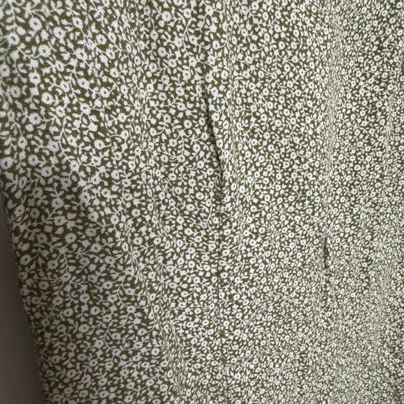 Abercrombie floral midi dress - Size Medium - Picture 4 of 4